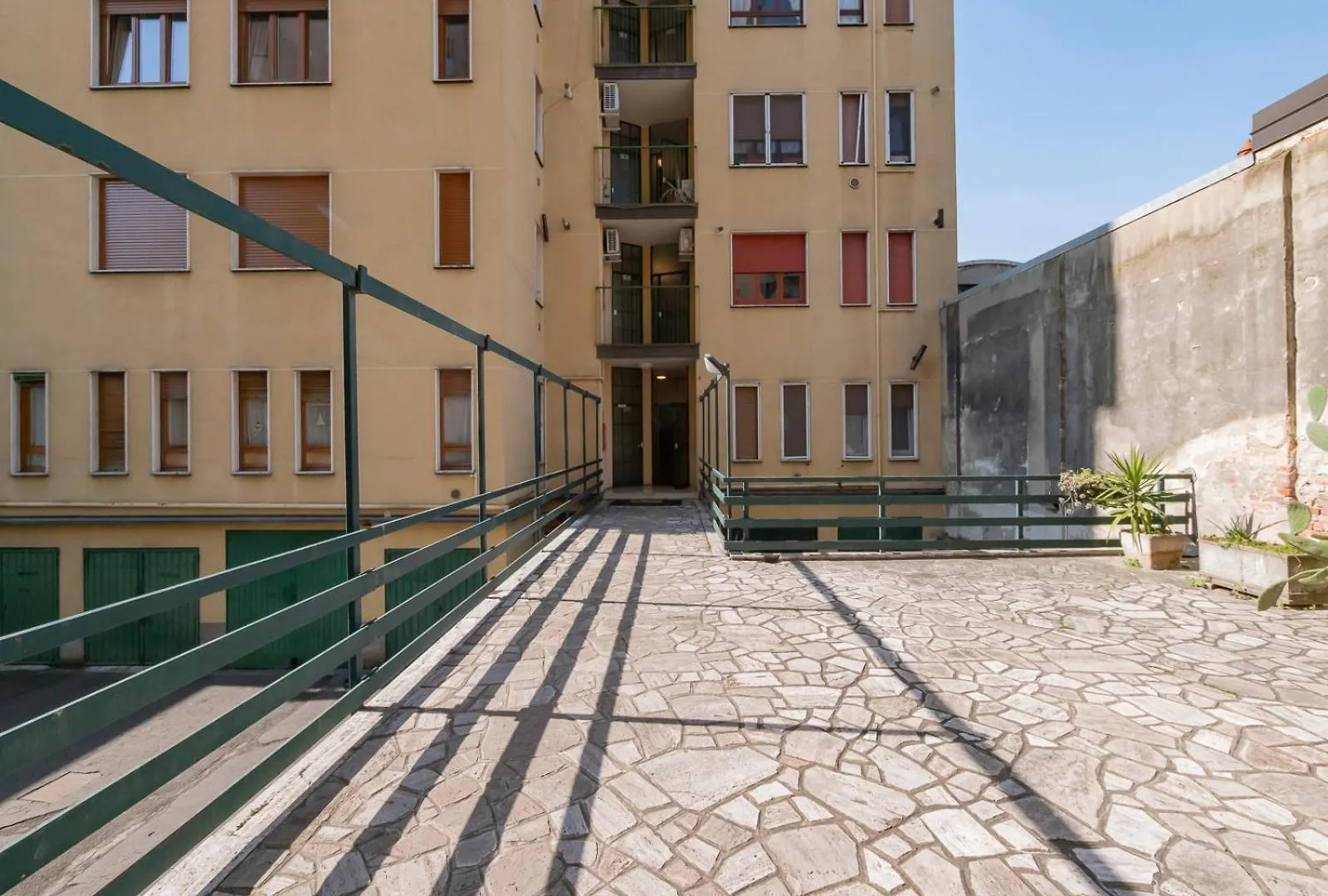 Nice Studio Close To The M3 Metro Milan 0*,  Italy