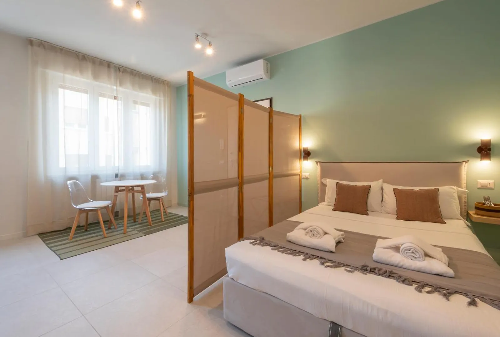 Nice Studio Close To The M3 Metro Milan 0*,  Italy