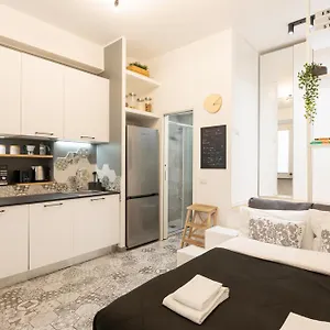 Tiny & Tidy In The Key Area Of Milán